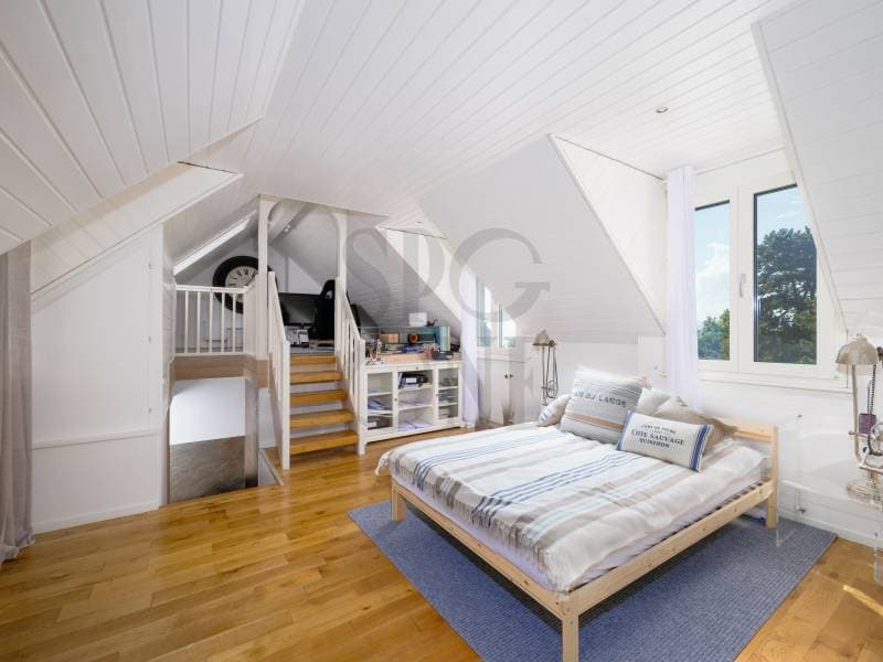 Elegant and spacious house, carefully renovated (6)