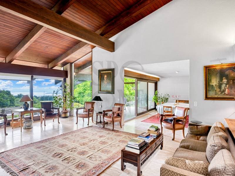 Une villa signature avec vue sur le lac et les montagnes (4)