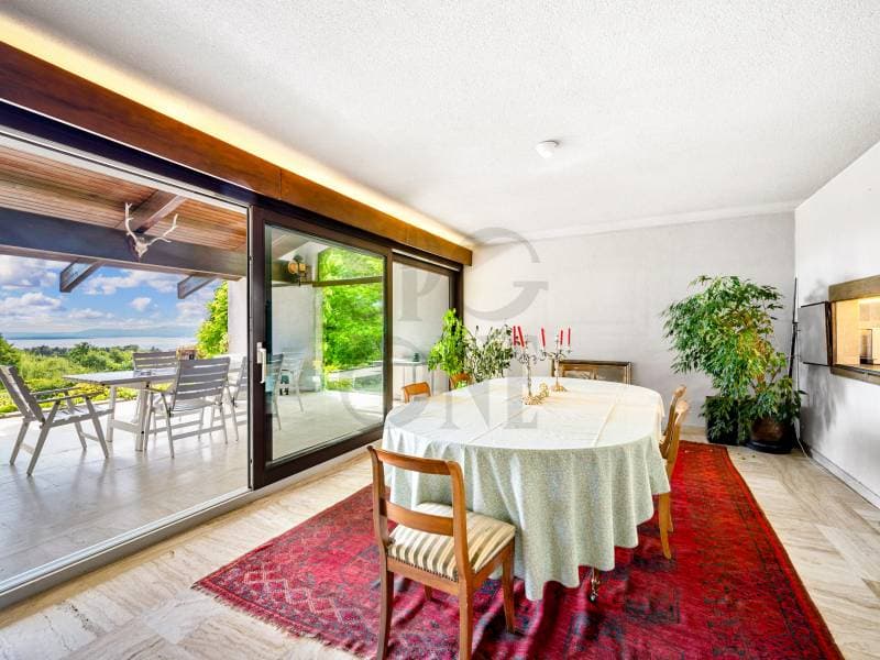 A signature villa with a lake view (3)