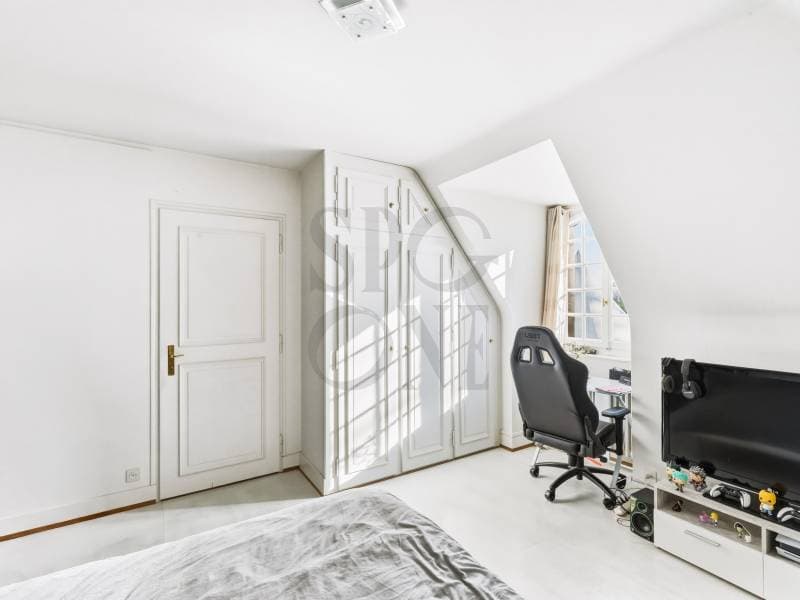 Charming country property with open views (9)