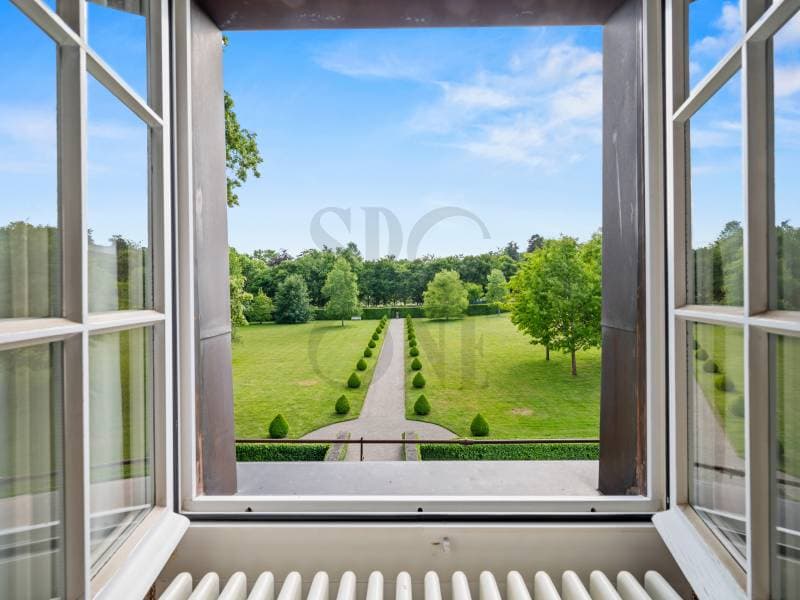 Exclusivity: Fully restored historic estate (9)