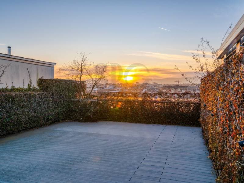 Prestigieux triplex avec vues imprenables sur le lac et les Alpes (10)