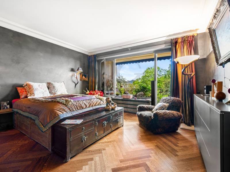 Appartement de standing avec vue sur le lac et piscine privée (6)