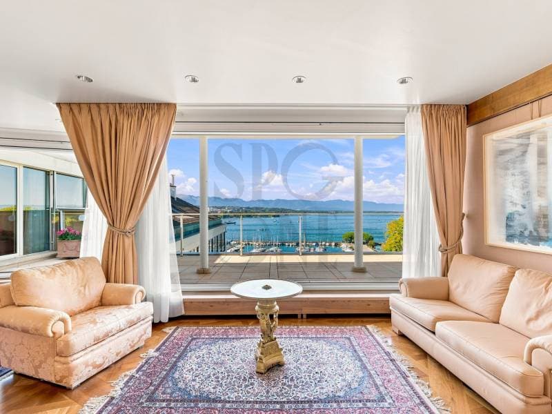 Penthouse en duplex face au lac avec terrasse et vue panoramique (4)