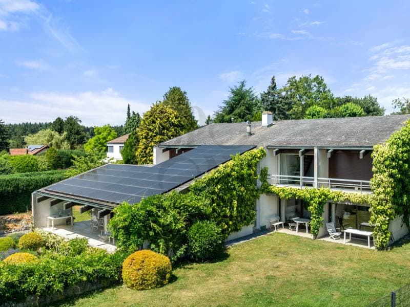 Une villa signature avec vue sur le lac et les montagnes (2)