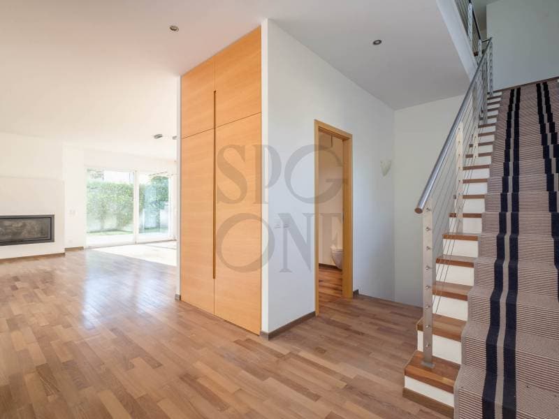 Maison contemporaine avec piscine (4)