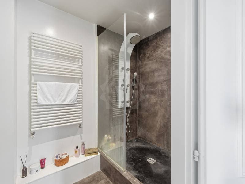 Helles Apartment - Genf (8)