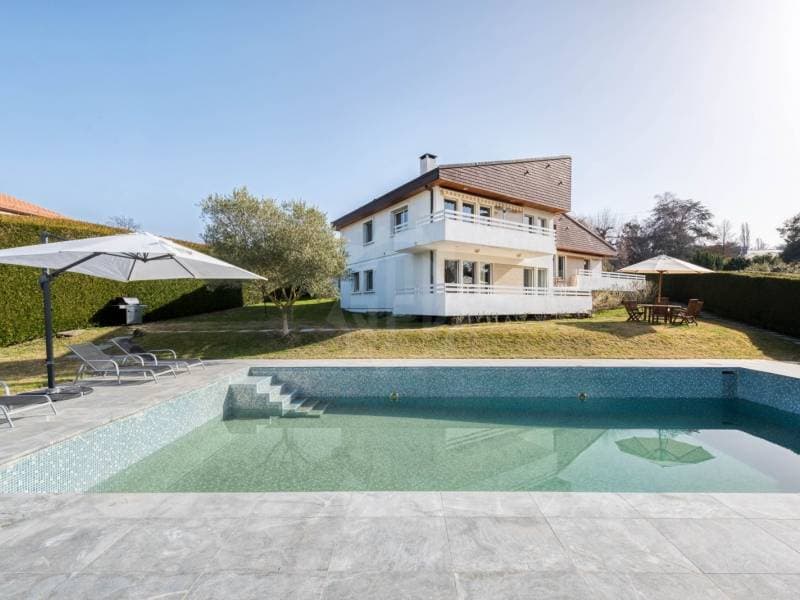Chaleureuse villa - Cologny (1)