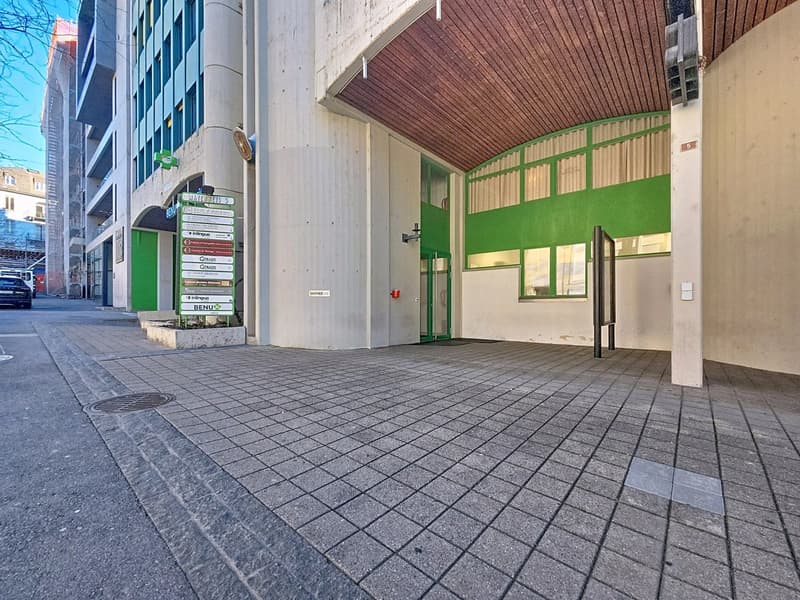 A louer superbe bureau de 90 m2 au centre-ville de Sion, Avenue des Mayennets 5 (6)