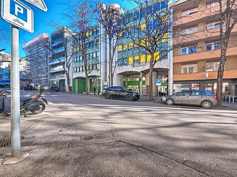 Modernes Büro von 90 m² zur Miete_Avenue des Mayennets 5 (5)