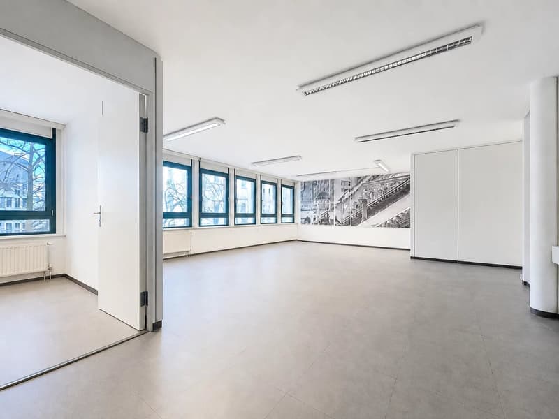 Modernes Büro von 90 m² zur Miete_Avenue des Mayennets 5 (2)