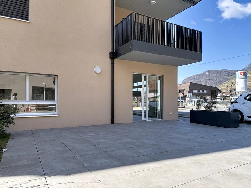 In affitto ad Aigle, arcata attrezzata con terrazza per un caffè di quartiere (5)