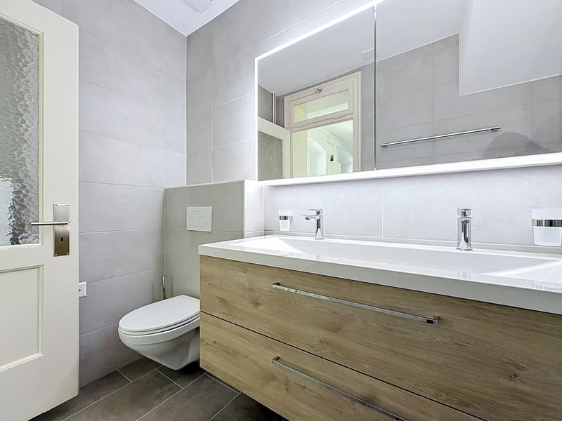 Zu vermieten: 4,5 Zimmer renoviert, 150 m², mit Garten, Garage und Panoramablick (12)