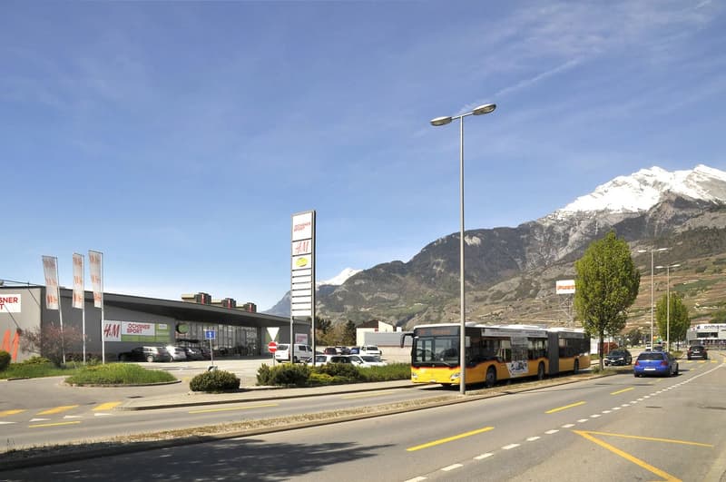 Superficie commerciale di 107m² in affitto a Conthey (5)