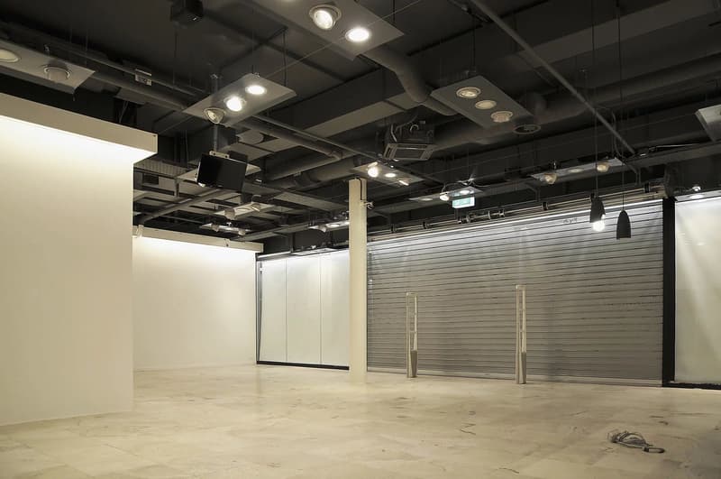 Superficie commerciale di 107m² in affitto a Conthey (2)