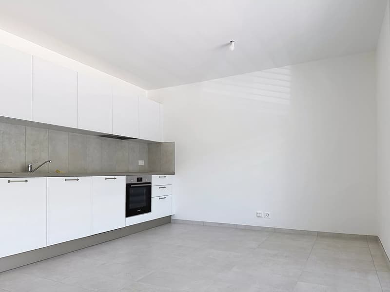 Studio neu mit Balkon zur Miete in Uvrier (3)