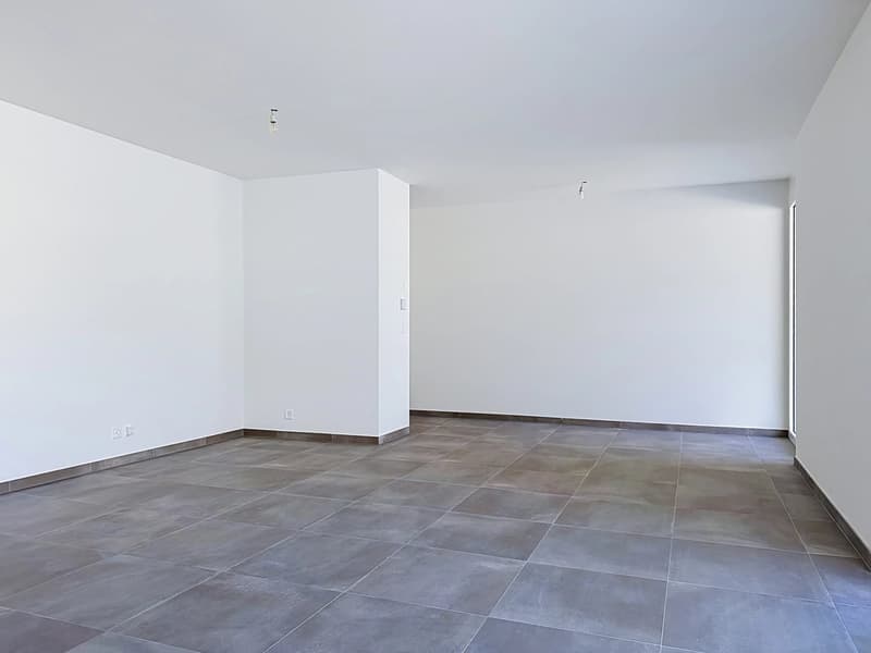 Bright 2.5-room apartment on the 2nd floor with large terrace - Alegria promotion in Uvrier (4)