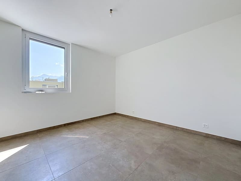 Appartamento mansardato di 2,5 locali con terrazza in affitto a Uvrier (3)
