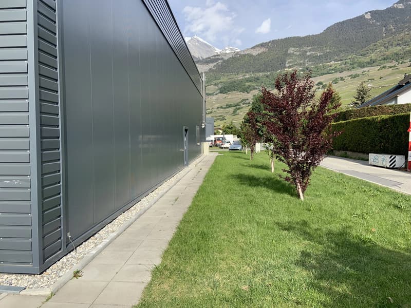 A louer ? halle commerciale à Conthey (3)
