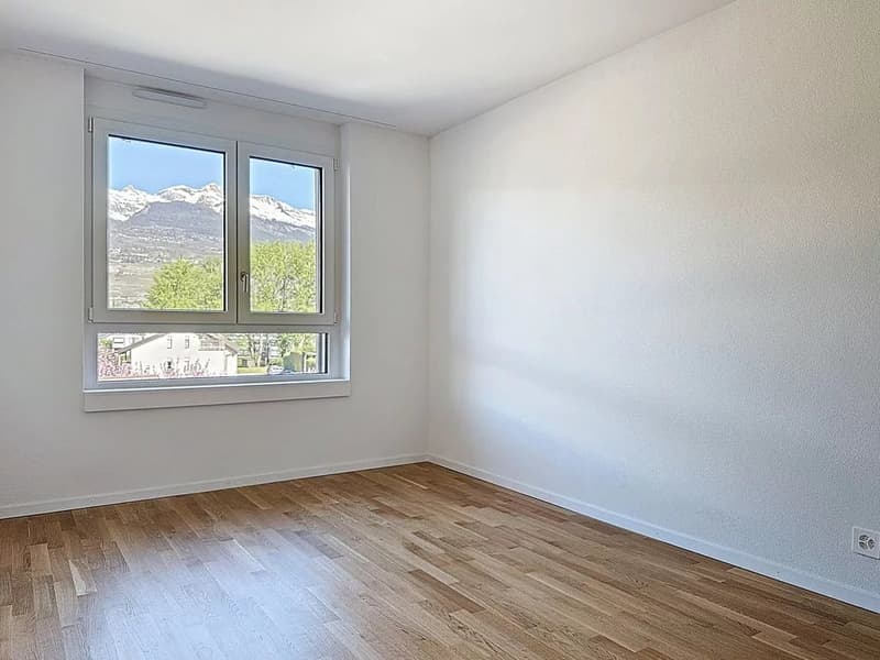 3.5 pièces récent à saisir à Bramois (4)