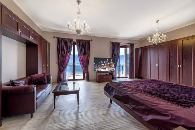 Meraviglioso appartamento di 5.5 locali in una residenza di prestigio in vendita nel centro di Montreux (10)