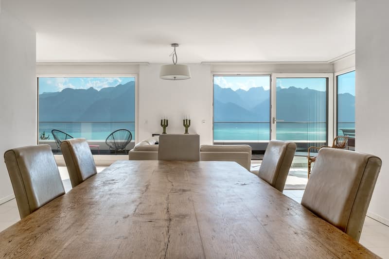 Superbo penthouse con enorme terrazza e vista panoramica sul lago (3)