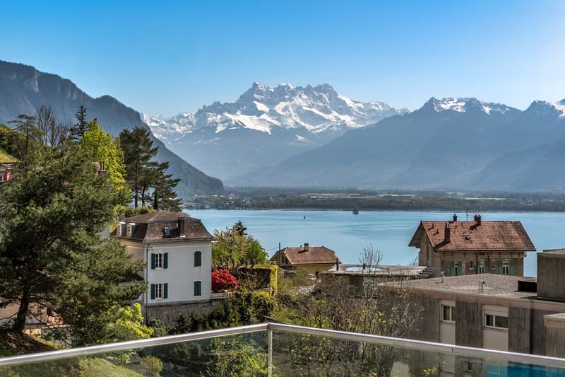 Superbo penthouse con enorme terrazza e vista panoramica sul lago (8)