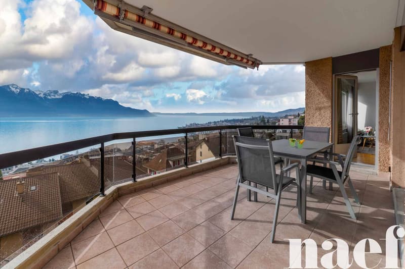 Balcon avec une vue panoramique