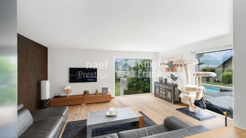 Maison d'architecte de 7.5 pièces avec piscine et jacuzzi dans un cadre verdoyant à vendre à Collombey-Muraz (5)