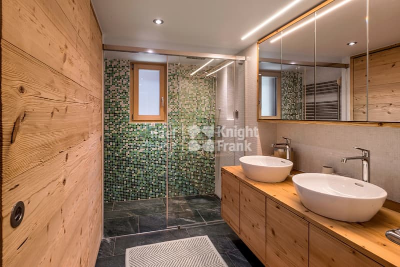 Exceptional 12.5-room chalet for sale in Champéry (12)