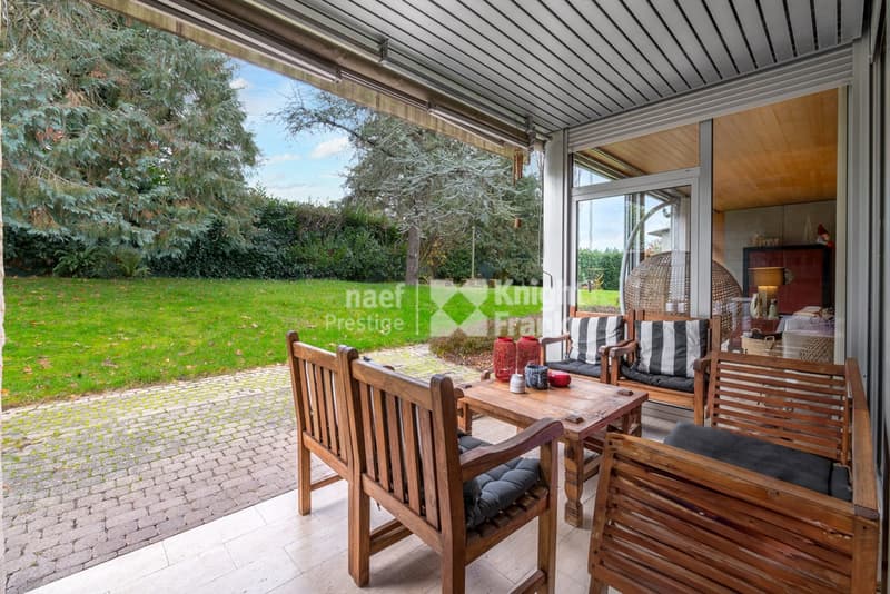 Architect's house with 3 apartments and outdoor pool for sale in Chernex / Montreux (9)