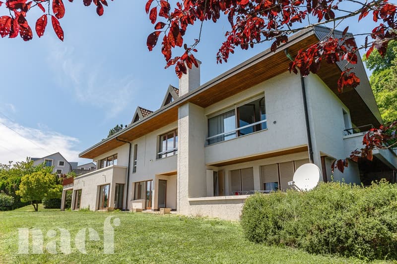 Maison de caractère de 9.5 pièces avec appartements indépendants et vue panoramique sur le lac à vendre à Chardonne (6)