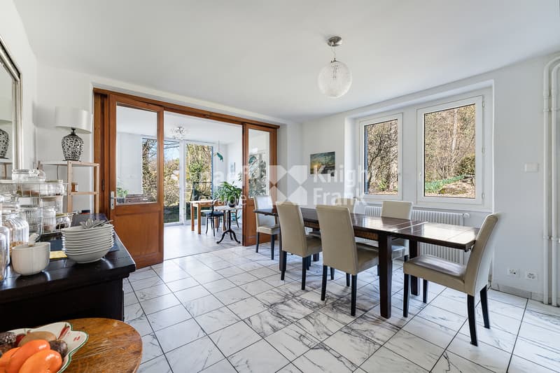 For sale - Individual property with 12.5 rooms, just a stone's throw from the center of Blonay and with magnificent views of the lake (7)