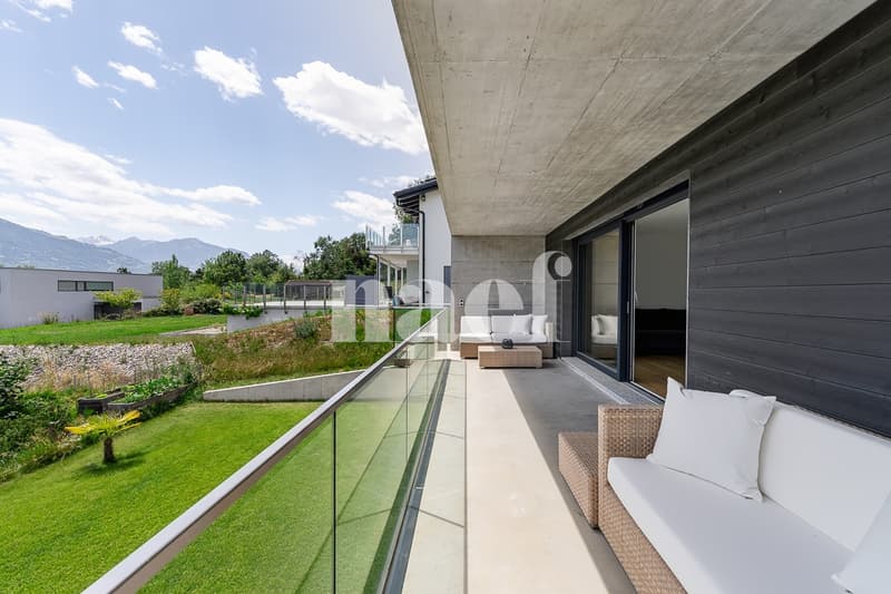 Moderne und neuwertiges 4.5-Zimmer-Haus zum Verkauf in Grimisuat (3)