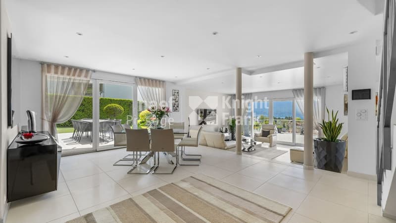 Doppelmietshaus mit 7,5 Zimmern in Triplex mit Panoramablick auf den See in Montreux zum Verkauf (6)