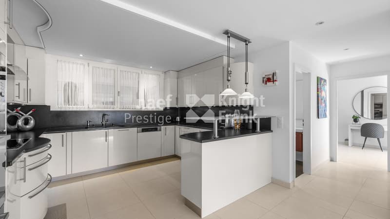 Doppelmietshaus mit 7,5 Zimmern in Triplex mit Panoramablick auf den See in Montreux zum Verkauf (8)