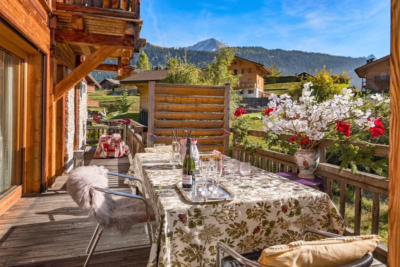 A Chalet Bayrou for sale in the Villars-sur-Ollon region - The art of alpine construction from Megève to Crans-Montana (7)