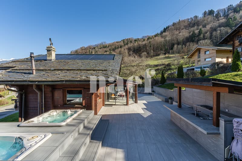 Magnificent renovated chalet with jacuzzi and counter-current pool for sale in Choëx (7)