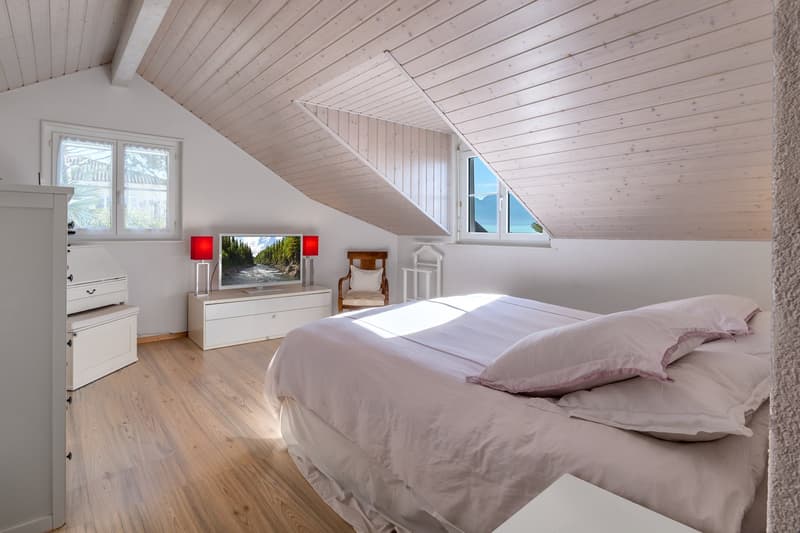 En exclusivité ! Spacieuse villa individuelle de 7.5 pièces à vendre à Brent / Montreux (12)