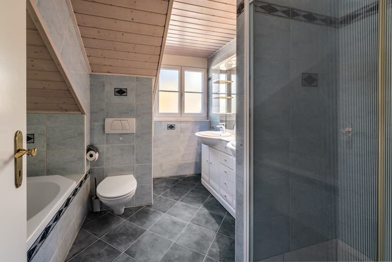 En exclusivité ! Spacieuse villa individuelle de 7.5 pièces à vendre à Brent / Montreux (10)
