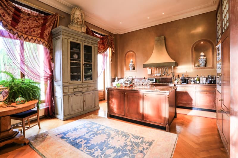 Somptueuse maison du 19ème siècle à vendre au centre de Montreux (12)