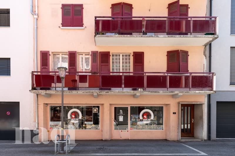 Immeuble mixte composé d'une arcade et de 4 logements au centre ville de Monthey (3)