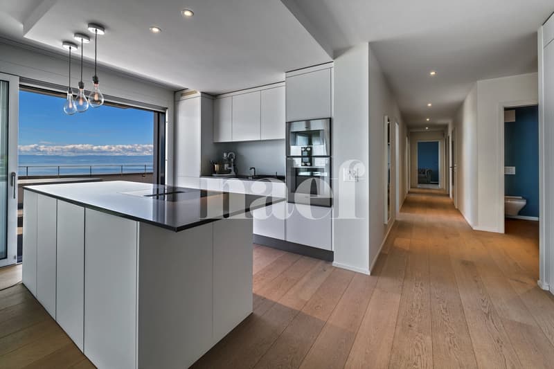 Appartement en attique de 4.5 pièces avec terrasse et vue grandiose sur le Léman à vendre sur les hauts de Montreux (7)