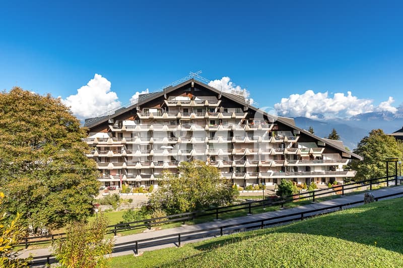 En exclusivité ! Appartement de 2.5 pièces avec vue panoramique sur la plaine du Rhône (4)