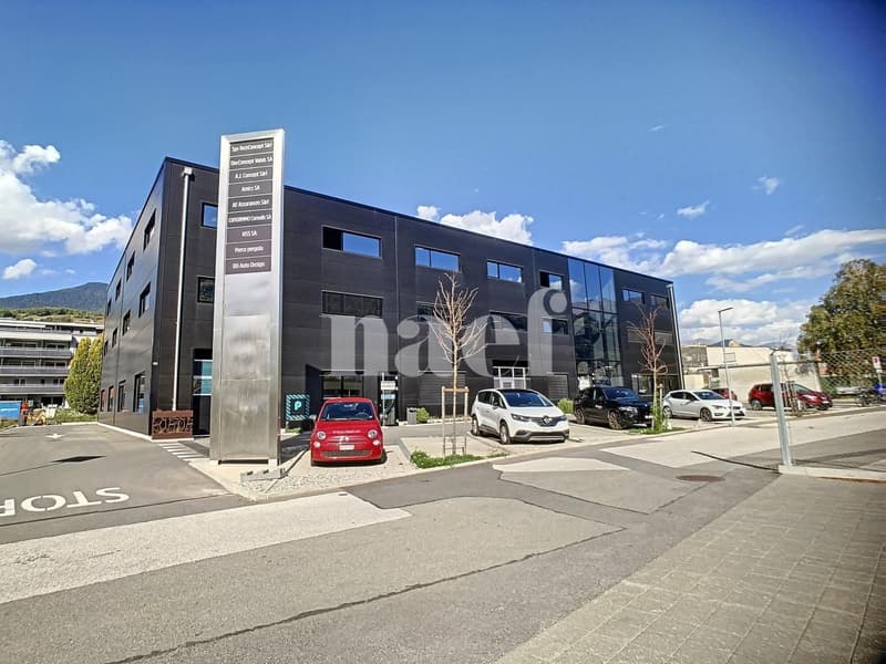 Offices of 130 m2 on the 1st floor (2)