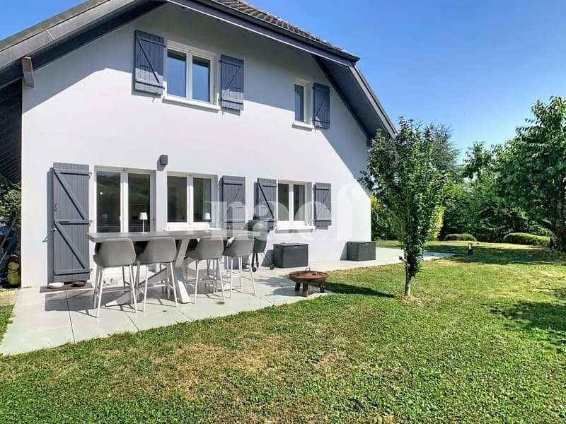 Haus mit Terrasse und Garten (2)