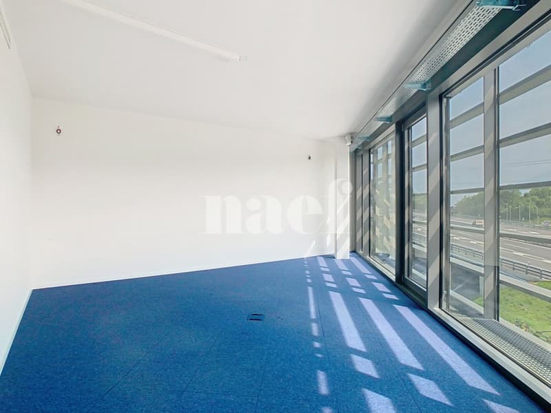 Bureaux modulables dans immeuble récent (2)