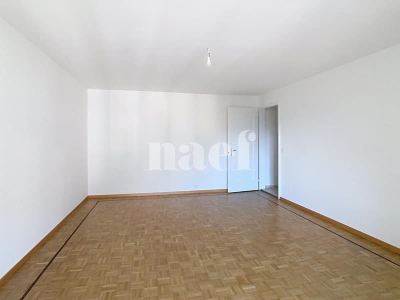 Spacieux appartement de 4.5 pièces au 4ème étage (11)