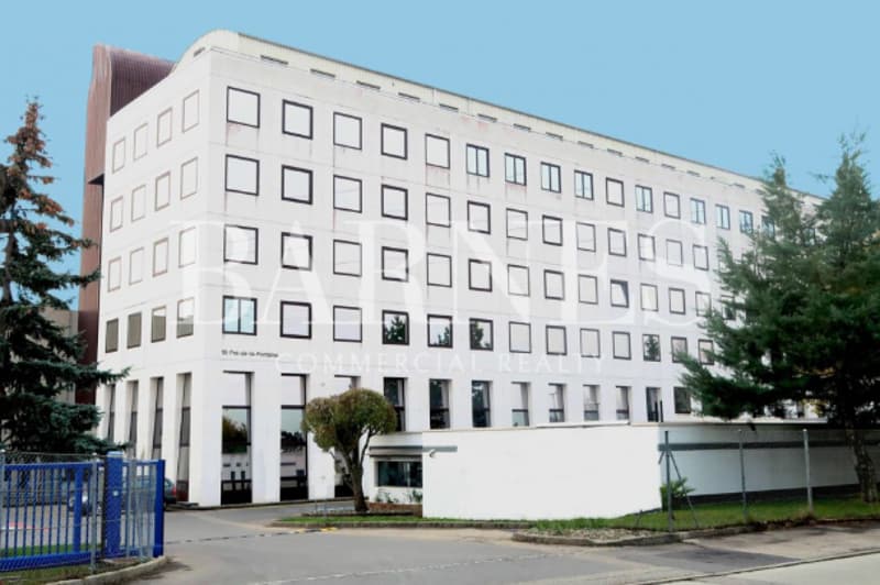 Bureaux, locaux administratifs de 470 m2 à louer à Satigny (1)