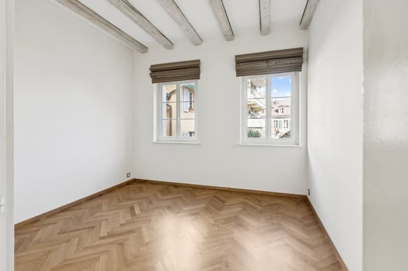 Magnificent 6-room duplex in the heart of Aubonne (12)